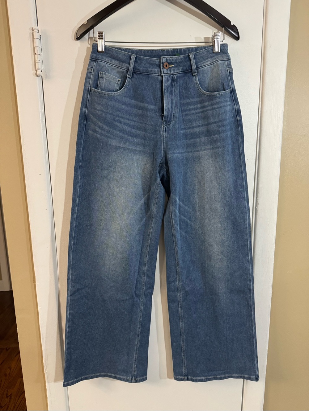 HALARA Wide-Leg High-Rise Blue Jeans